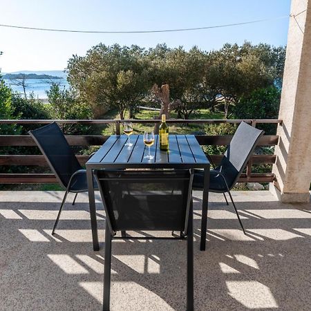 Beachfront Apartment Lostura Turanj Εξωτερικό φωτογραφία