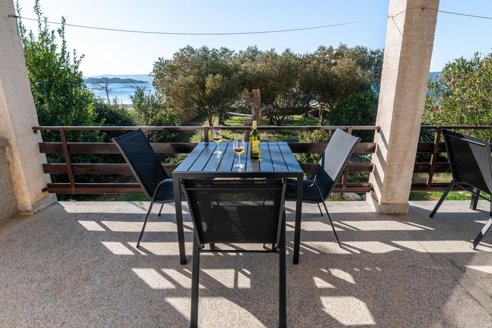 Beachfront Apartment Lostura Turanj Εξωτερικό φωτογραφία